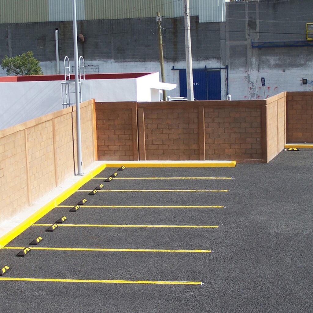 Illustration du produit: Justrite® Butoir de roue Mini Park-It®, caoutchouc recyclé, largeur 550 mm, noir/jaune