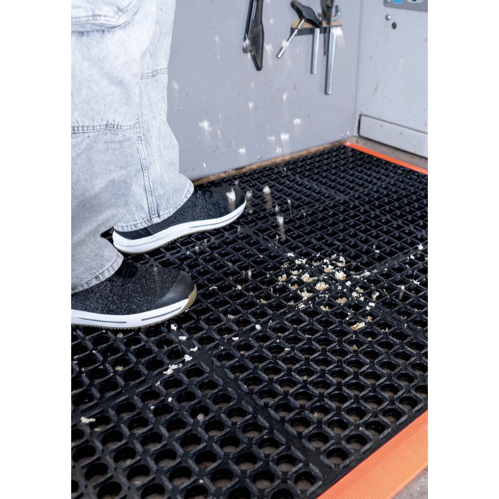 Tapis anti-fatigue en caoutchouc nitrile, LxP 660 x 1 020 mm N° de l'image du produit 5 : Tapis anti-fatigue en caoutchouc nitrile, LxP 660 x 1 020 mm