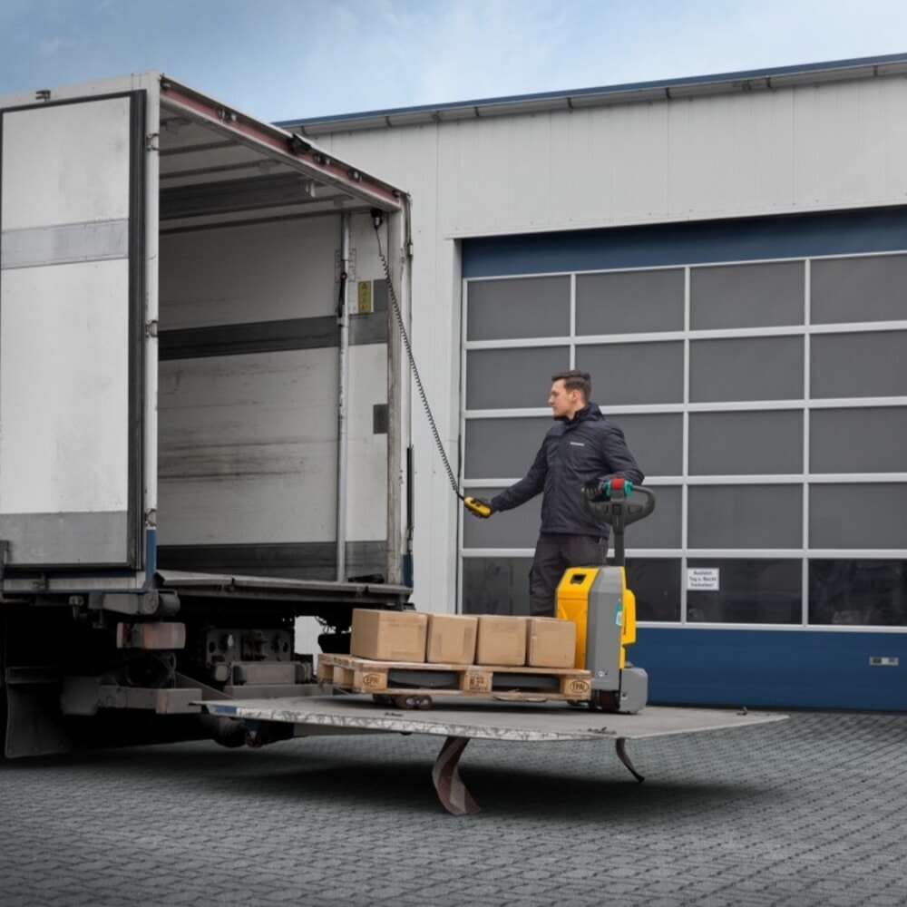 N° de l'image du produit 9 : Transpalette électrique Jungheinrich AME 18, capacité de charge 1 800 kg, longueur de fourche 1 000 mm, galets tandem