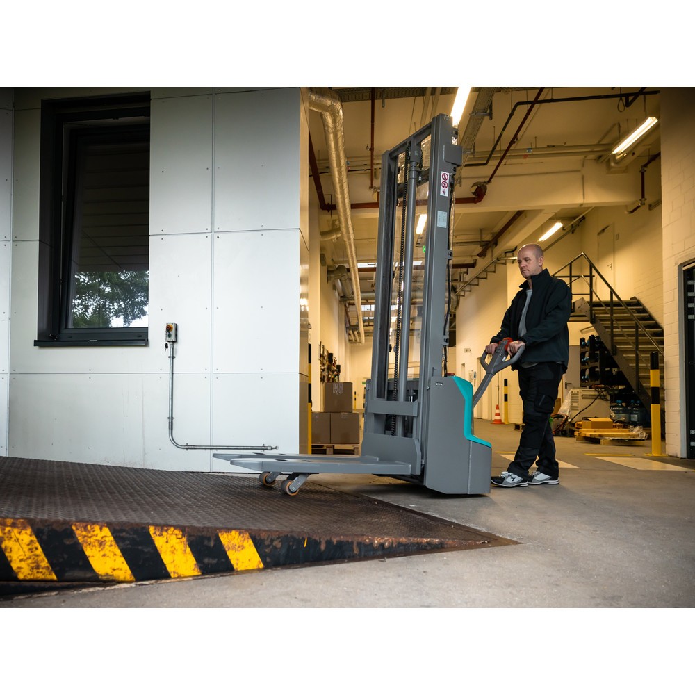Produktabbildung Nr. 8: Gerbeur électrique Ameise® PSE 1.2 Initial-lift avec levée initiale, hauteur de levage 2 900 mm, capacité de charge 1 200 kg