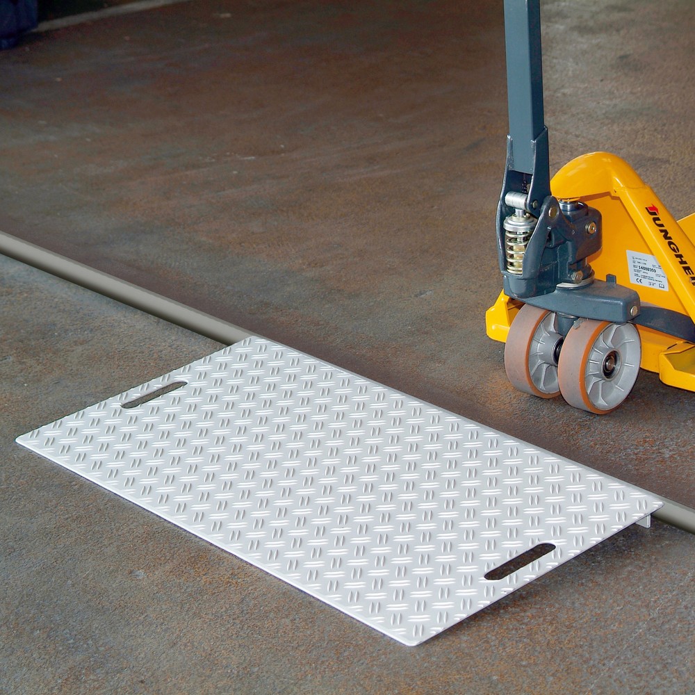 Produktabbildung Nr. 1: Hayon à cale en aluminium, capacité de charge de 3 000 kg, différence de hauteur possible de 30 à 70 mm