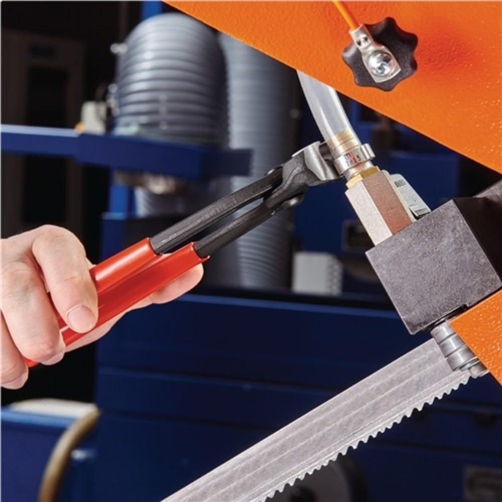 Produktabbildung Nr. 10: Ohrklemmenzange L.220mm Kopf schwarz atram.Ku.-Überzug seitl.Pressnase KNIPEX
