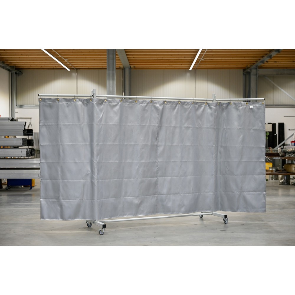 Produktabbildung Nr. 2: Mobile Schutzstellwand mit Schwenkarmen, Hitzeschutz-/Spritzerschutzdecke gemäss DIN EN 13501-1, 3-tlg., Lamellen 2 mm, grau/silber