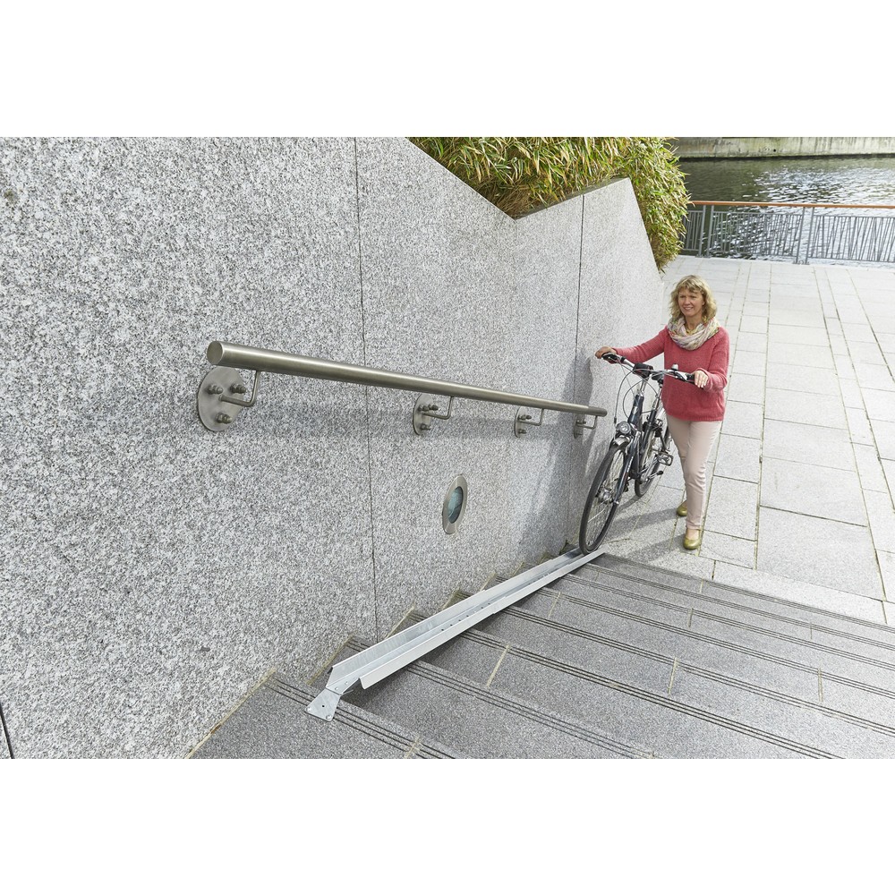 Produktabbildung Nr. 2: MOTTEZ Fahrradrampe für Treppen - Erweiterungsteil