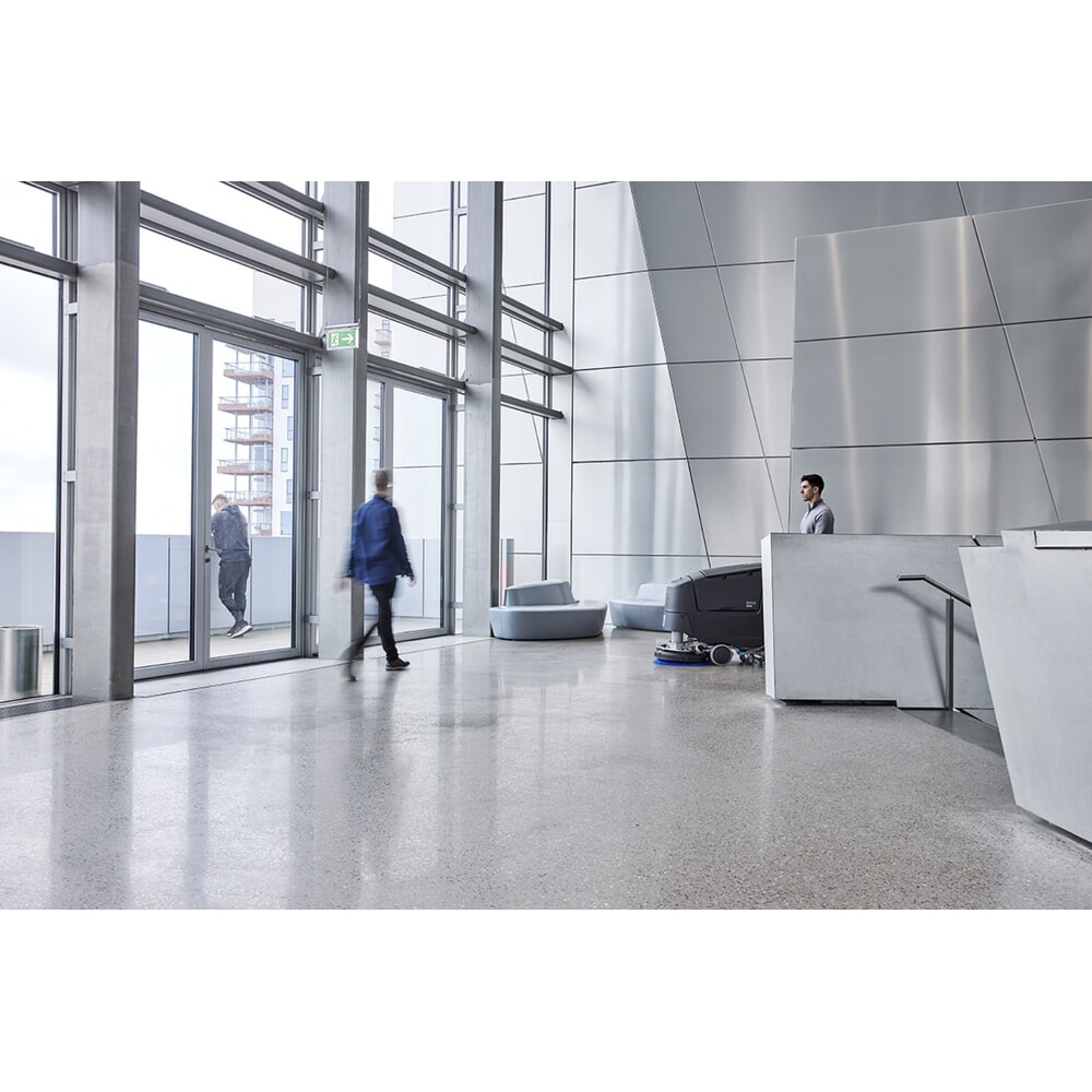 Produktabbildung Nr. 7: Nilfisk® Handgeführte Scheuersaugmaschine SC550 D 53 LI-ION