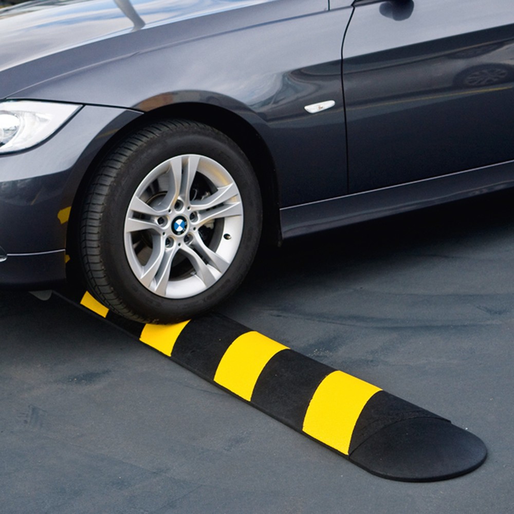 Produktabbildung Nr. 3: Ralentisseur pour voitures particulières, < 5 km/h, élément de base, hauteur de construction 75 mm, noir/jaune