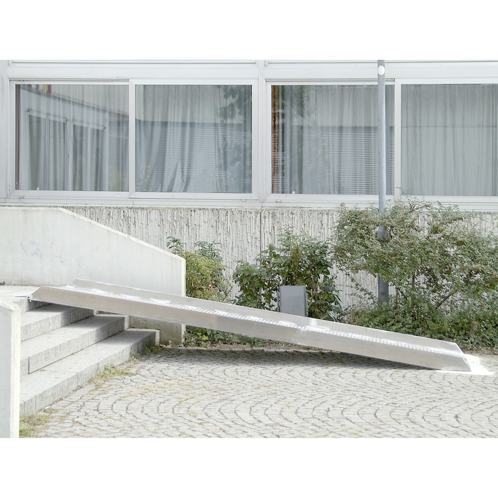 Produktabbildung Nr. 2: Rampe passe-câbles avec bavette d’appui, capacité de charge 400 kg, l x L 800 x 4 000 mm