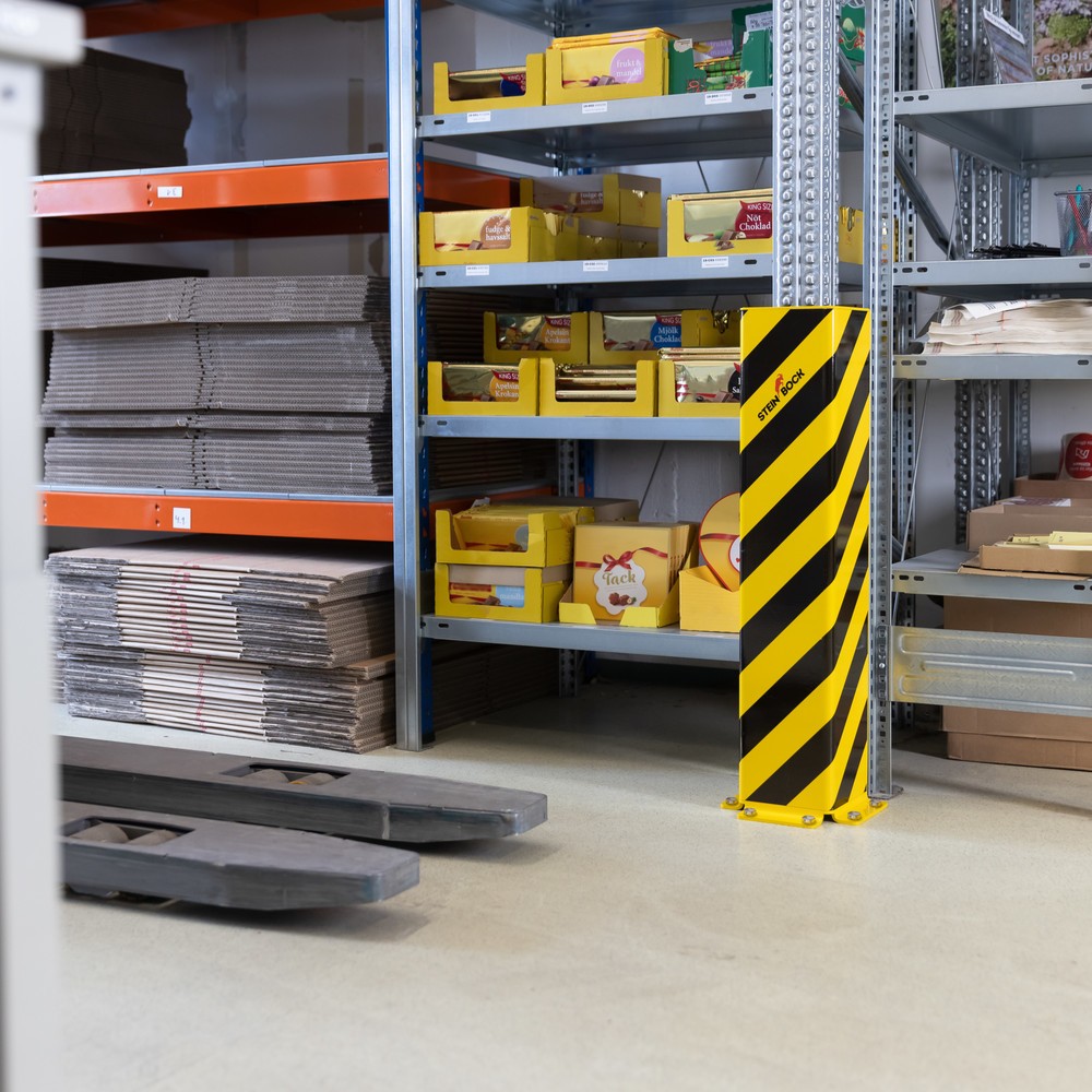 Produktabbildung Nr. 8: Coin de protection en acier Steinbock® SAW-1, profilé en U, épaisseur 6 mm, hauteur 800 mm