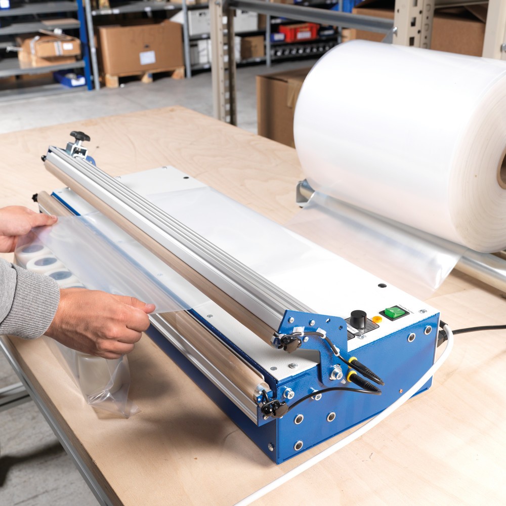 Produktabbildung Nr. 2: Tisch-Folienschweissgerät TM-400 mit Heizbandvorrichtung und Hubmagnet, Schweissnahtlänge 420 mm
