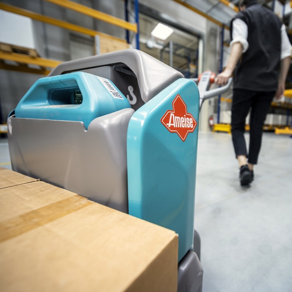 Produktabbildung Nr. 6: Transpalette électrique Ameise® PTE 1.5, capacité de charge 1 500 kg, longueur des fourches 1 150 mm