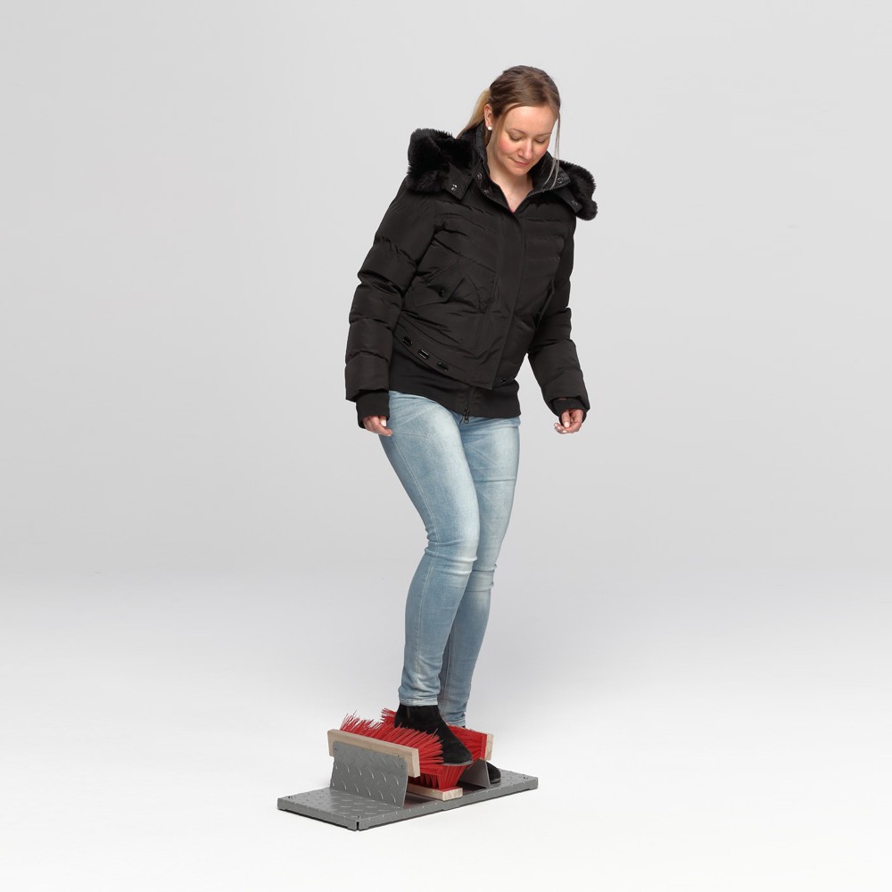 Produktabbildung Nr. 2: VAR® Schuhabtreter, robust und Wetterbeständig
