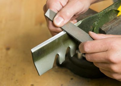 Heckenschere schärfen und pflegen: Gewusst wie
